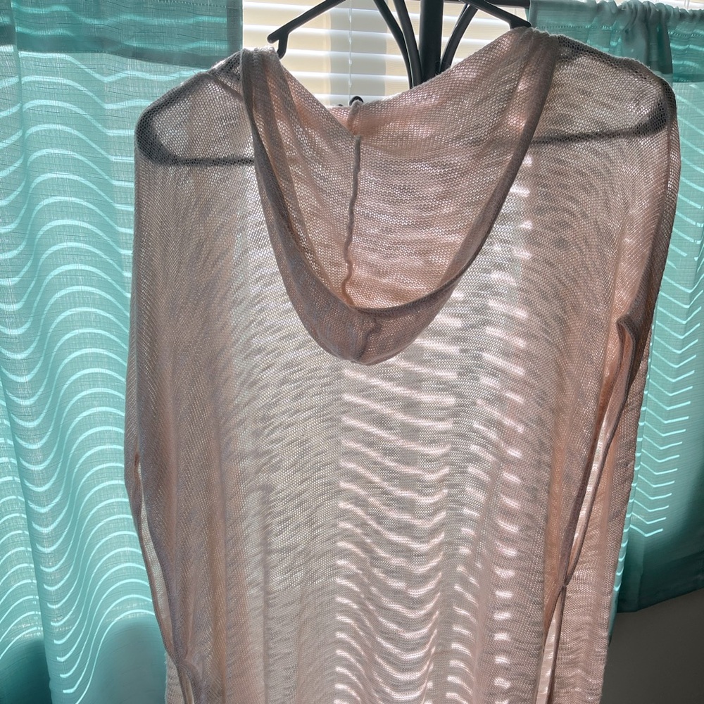 Closet space - Small sleeveless cardigan